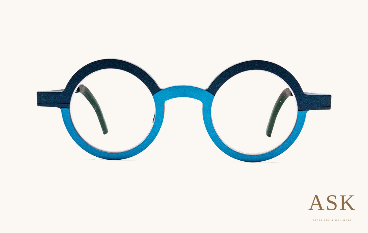 Theo Armstrong, Blue / 41-25-140, front view on ivory with the ASK logo