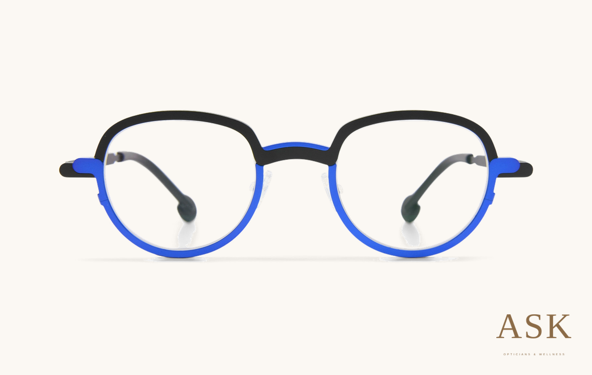 Theo Mong Kok, Black / Electric Blue, colour 365, front photograph on ivory with the ASK logo