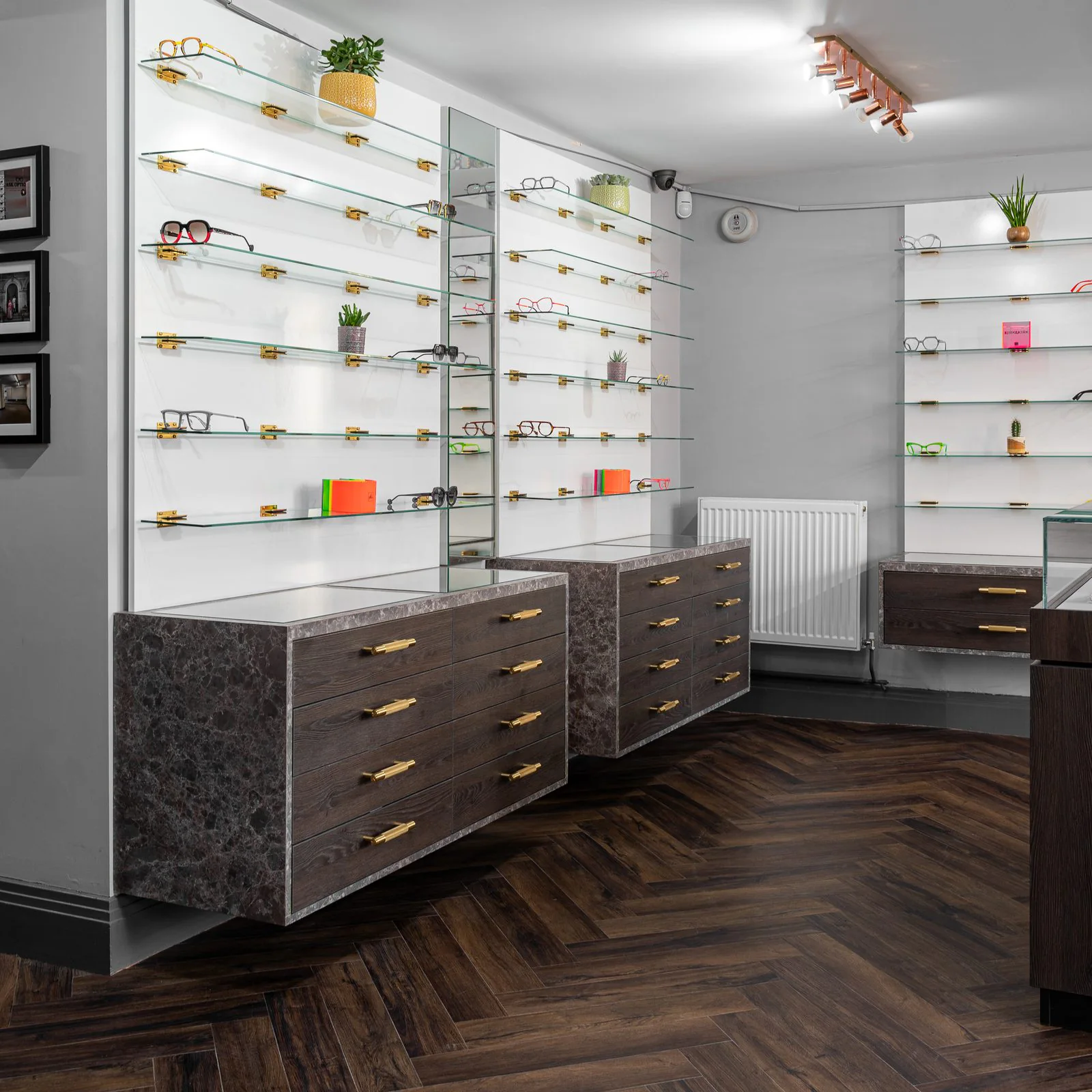 The frame walls and drawers