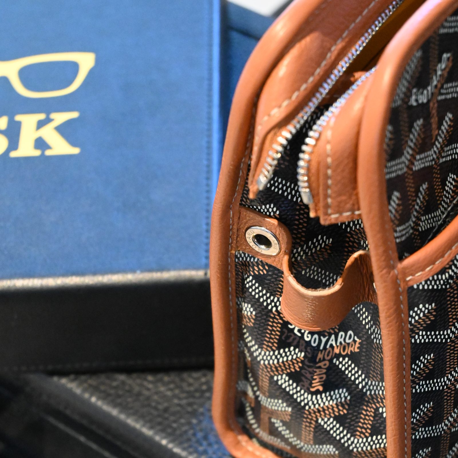 An ASK box and bag for a finished pair